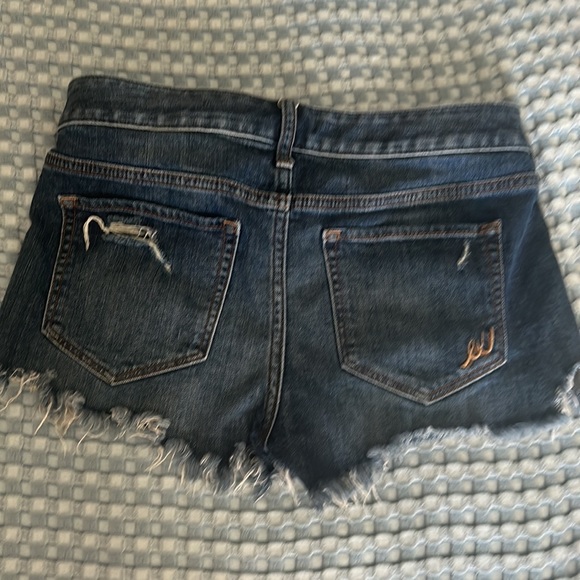 Like New Express Jeans Distressed Short Shorts - Picture 5 of 5